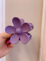 Oversized Matte Flower Claw Clip