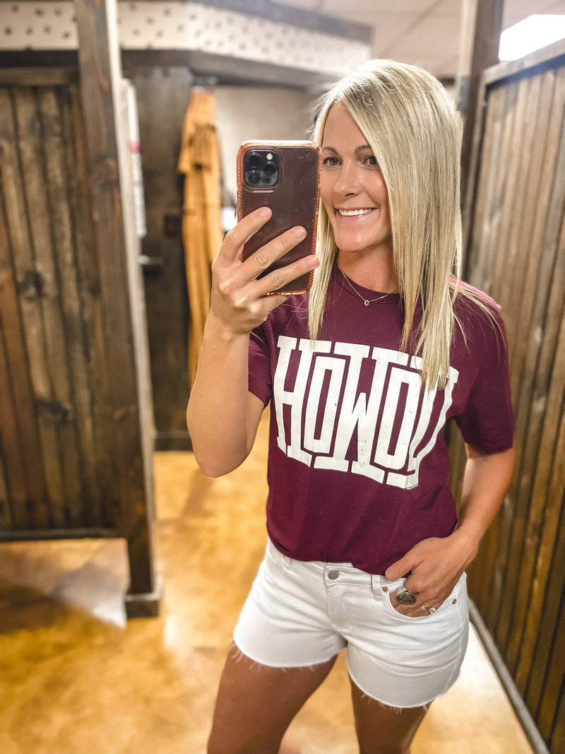 Howdy Maroon Tee