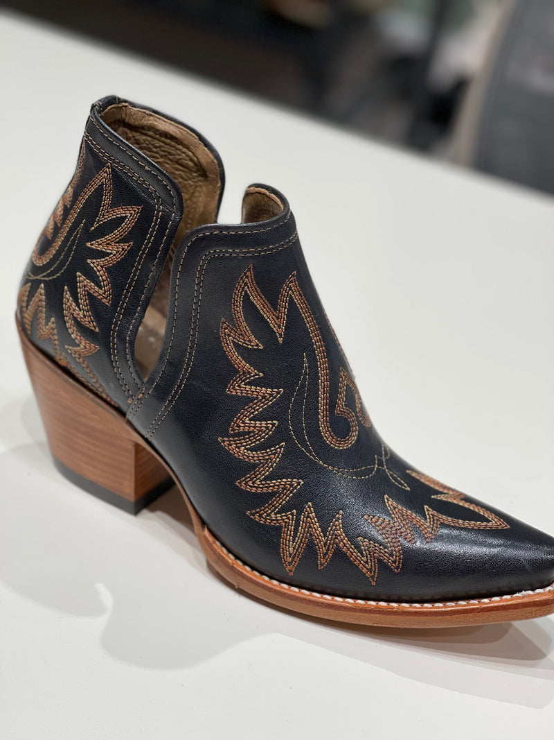 Ariat Dixon Brooklyn Black Bootie