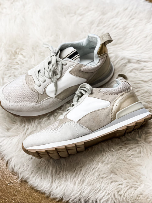 Pruide Gold Sneaker