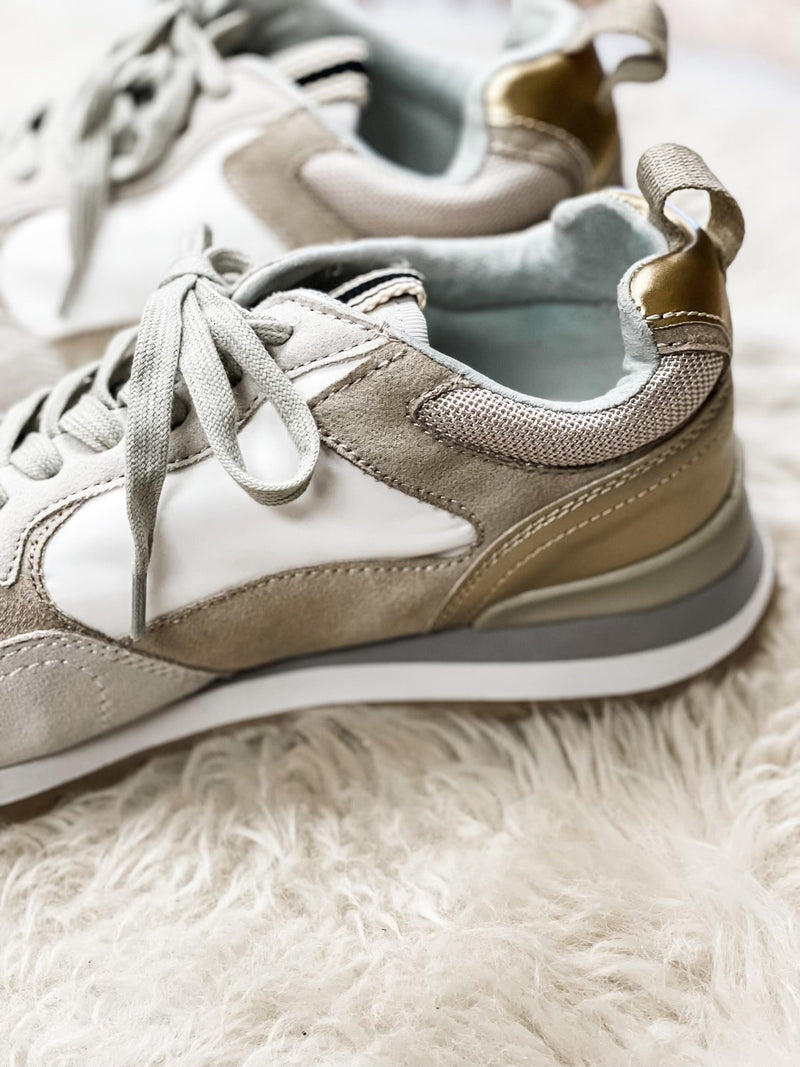 Pruide Gold Sneaker