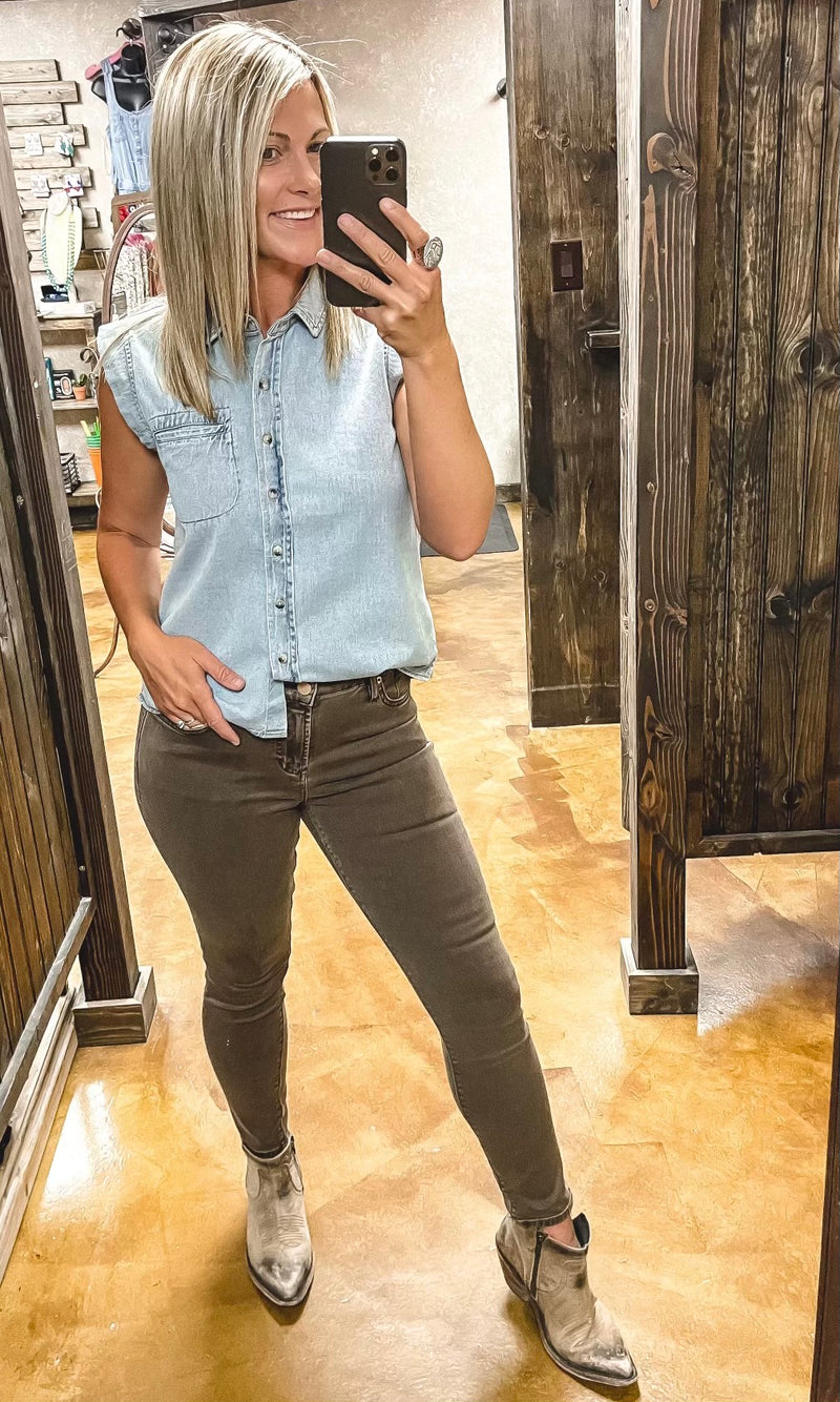 Dear John Dark Oak Gisele Jeans
