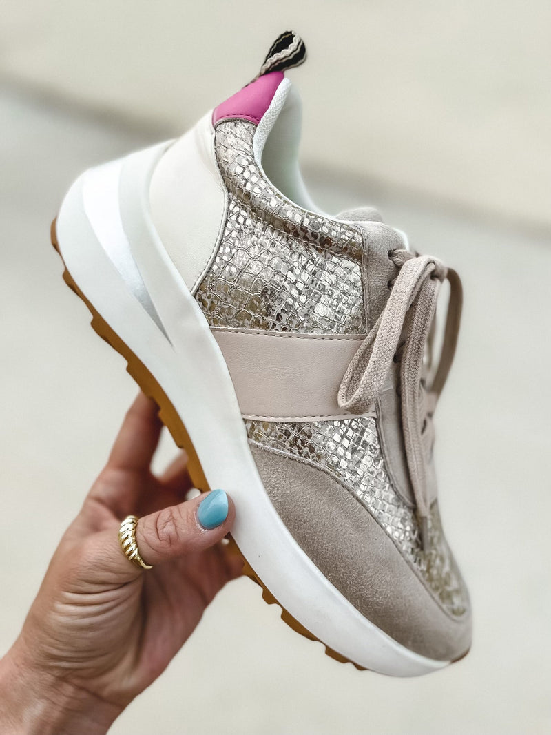 Serifina Sneakers