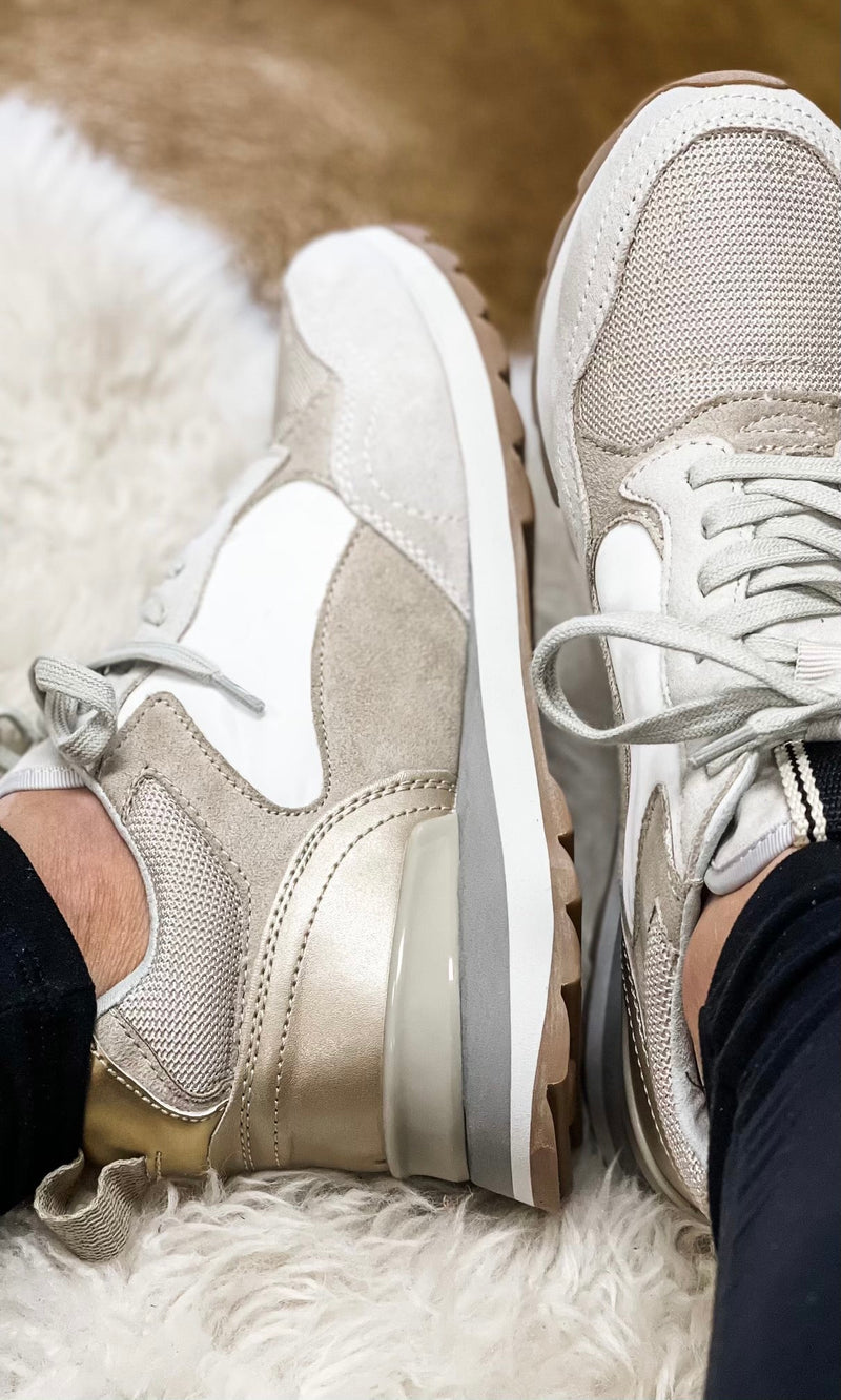 Pruide Gold Sneaker