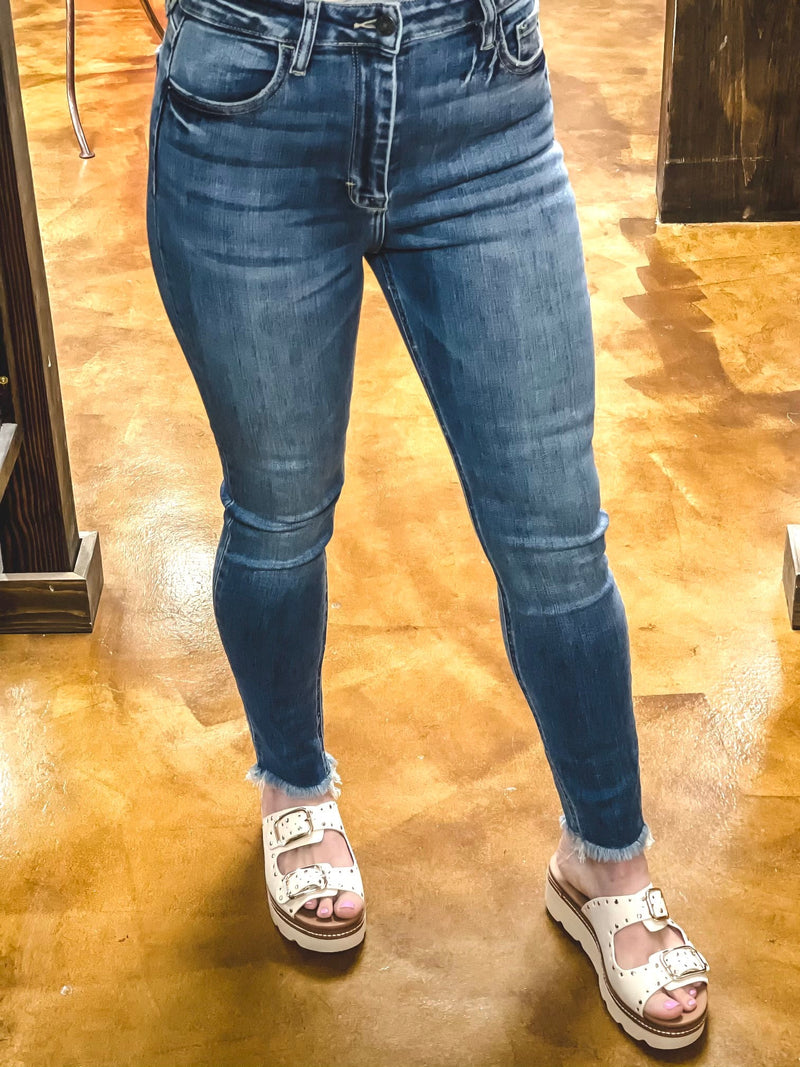 Hidden Taylor Raw Hem Skinny