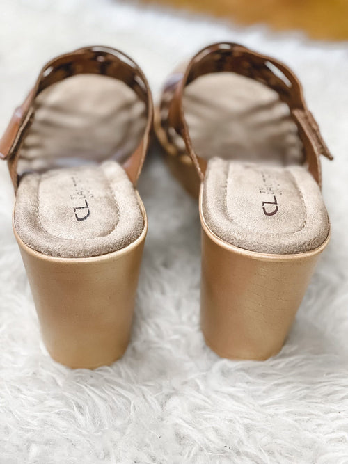CL Astir Sandals Camel